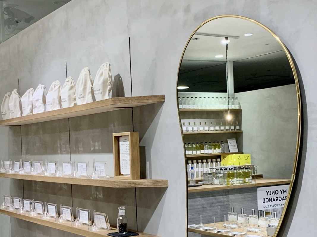 【受注生産限定品】新品未使用未開封 ダストセル 香水　EMAとMisumi調合 私の香りは非売品！原宿で世界に一つのフレグランス100ml調合