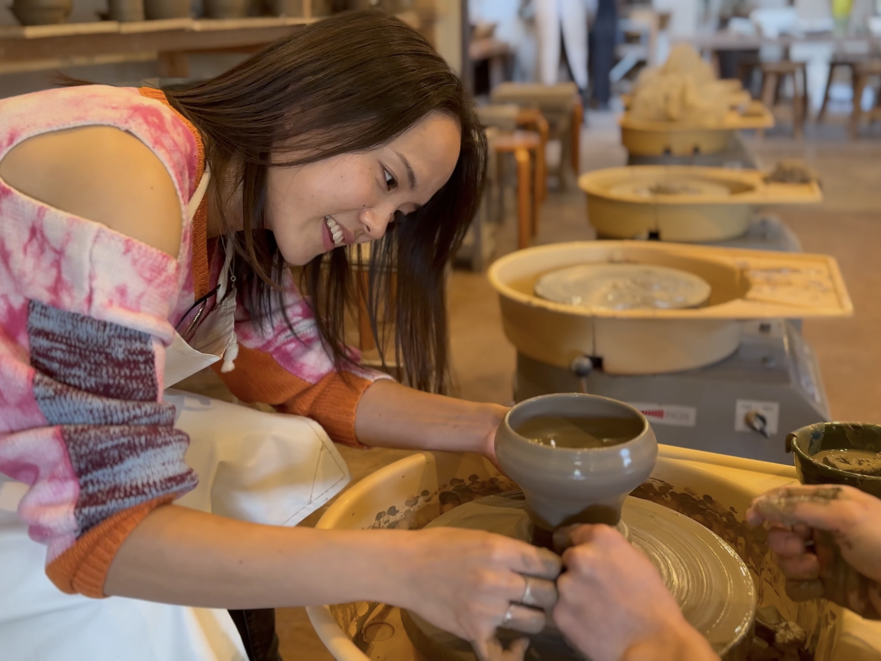 ろくろ　陶芸 ろくろを回す。こころが整う。伊豆高原の麓で、陶芸リトリート | anatae