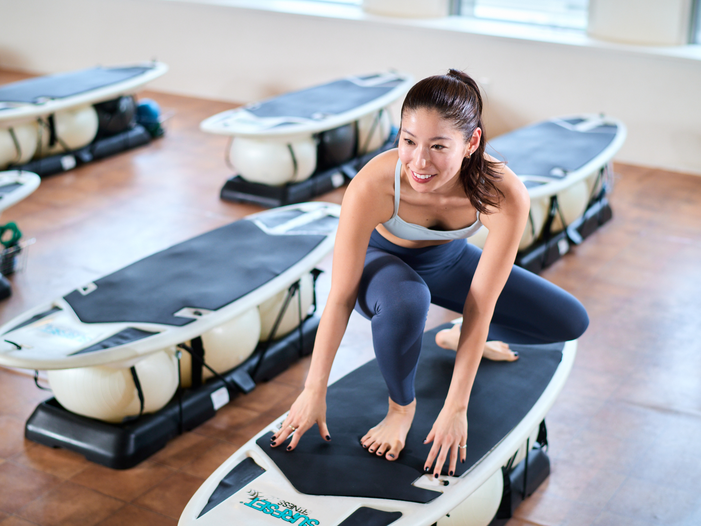 女性ペア】二人でシェアする爽快感！リゾート気分のサーフエクササイズ