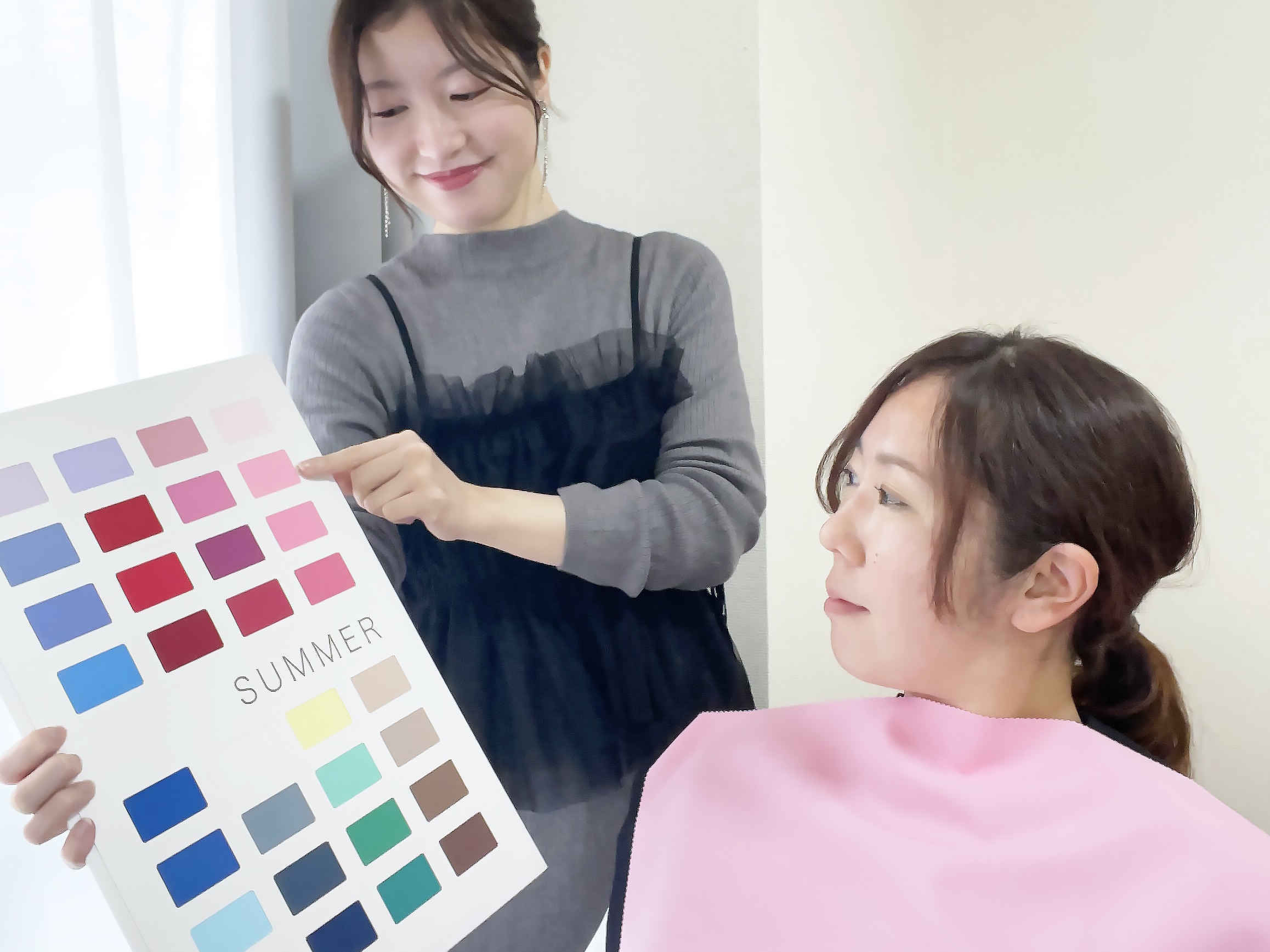 パーソナルカラー・骨格・顔タイプ診断から魅力発掘！4つの診断
